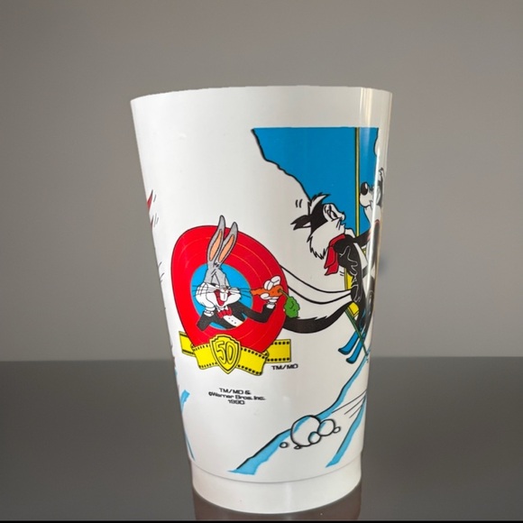 Vintage 1990 Bugs Bunny 50th Ann. Plastic Promo Cup with Lottery Ticket Ultramar - Picture 2 of 6
